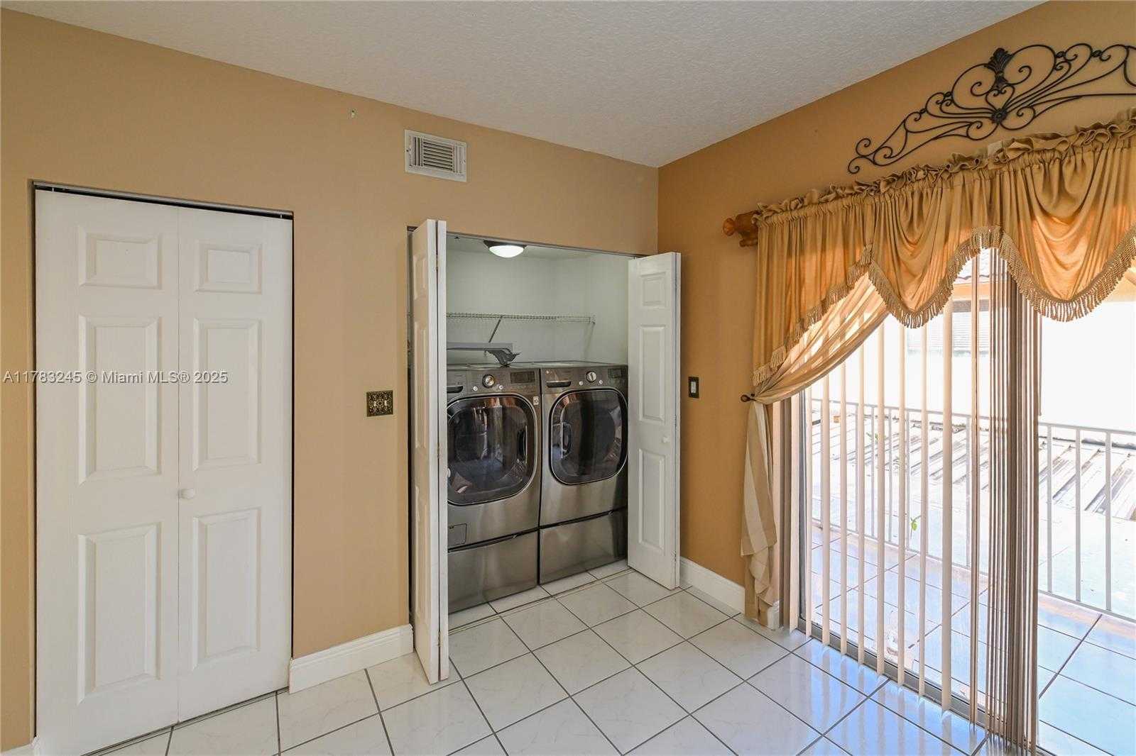 Small Image of 8390 NORTH WEST 103RD ST #205H, Hialeah Gardens Number 11