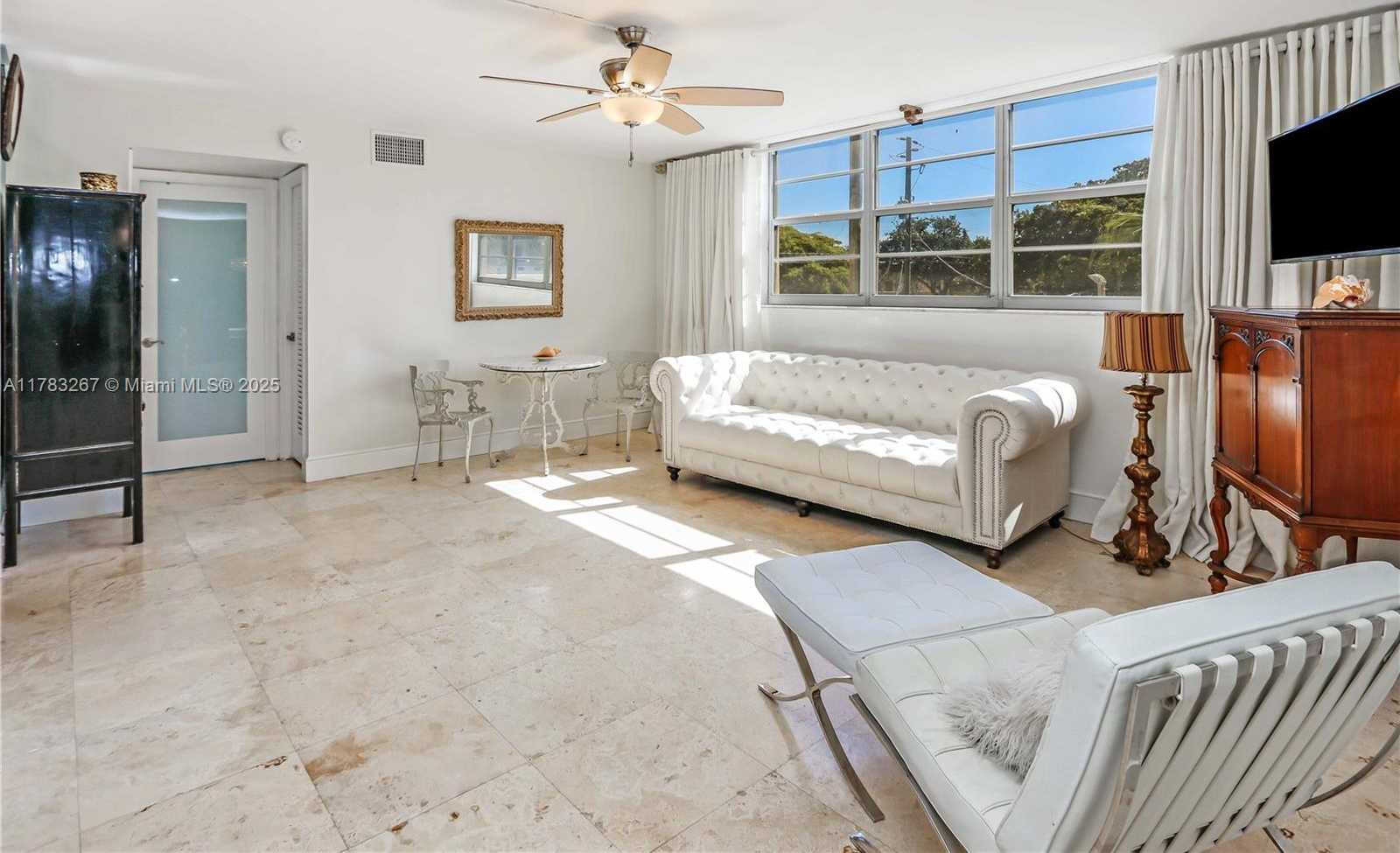 Small Image of 1811 JEFFERSON ST #203, Hollywood Number 7