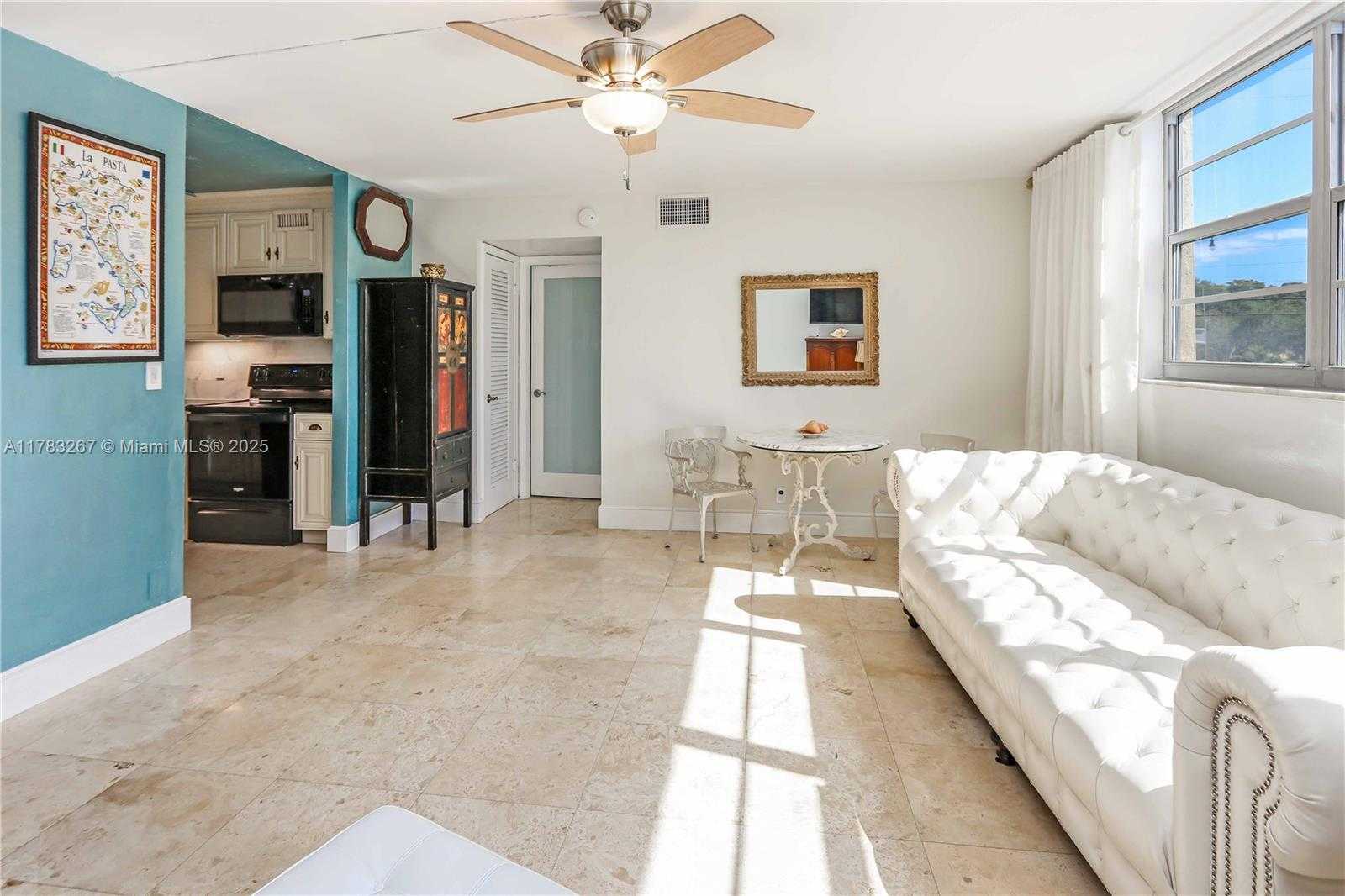 Small Image of 1811 JEFFERSON ST #203, Hollywood Number 8