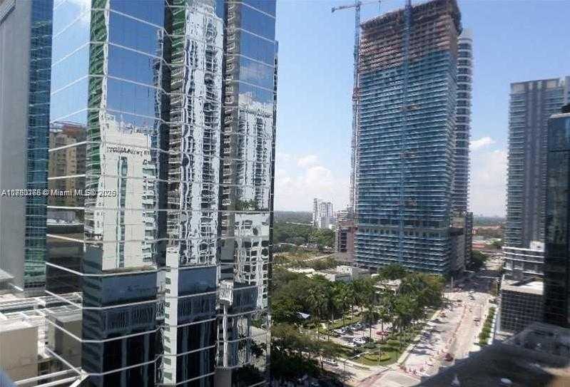 Small Image of 1200 BRICKELL BAY DR #1724, Miami Number 31