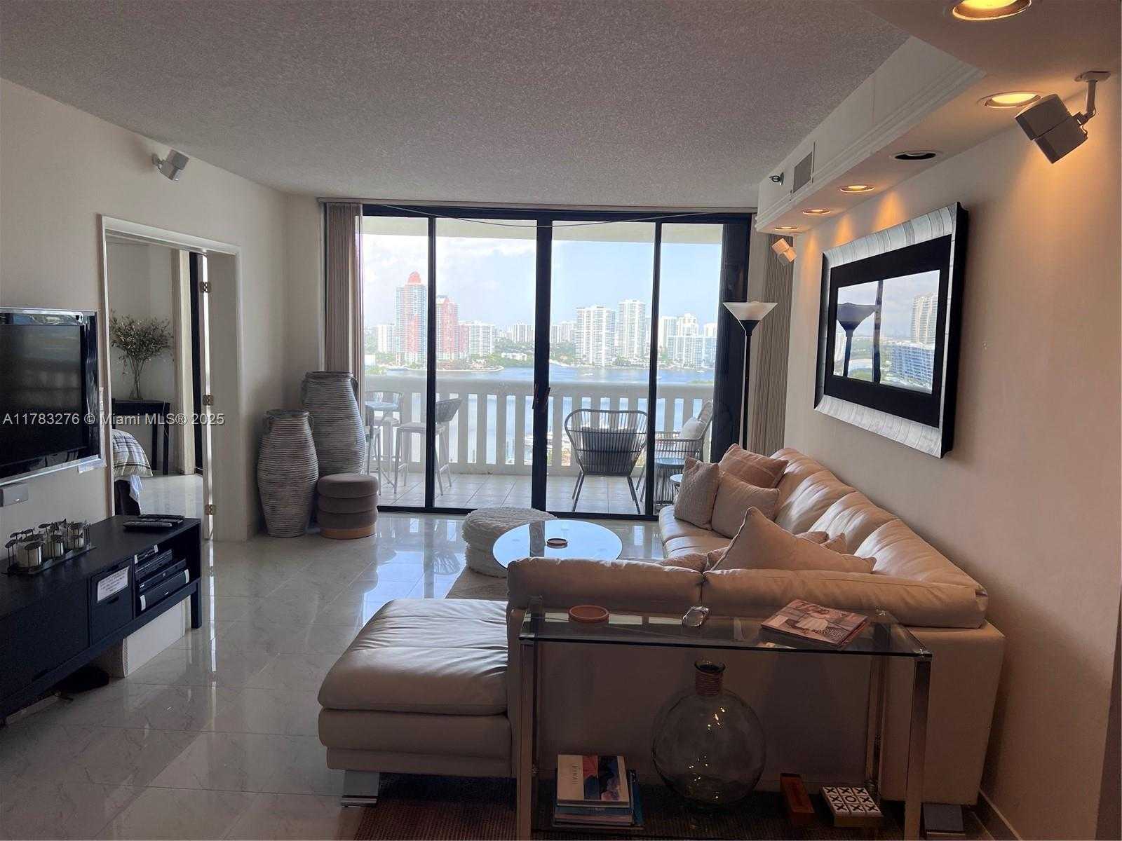 Small Image of 3000 ISLAND BLVD #2004, Aventura Number 2