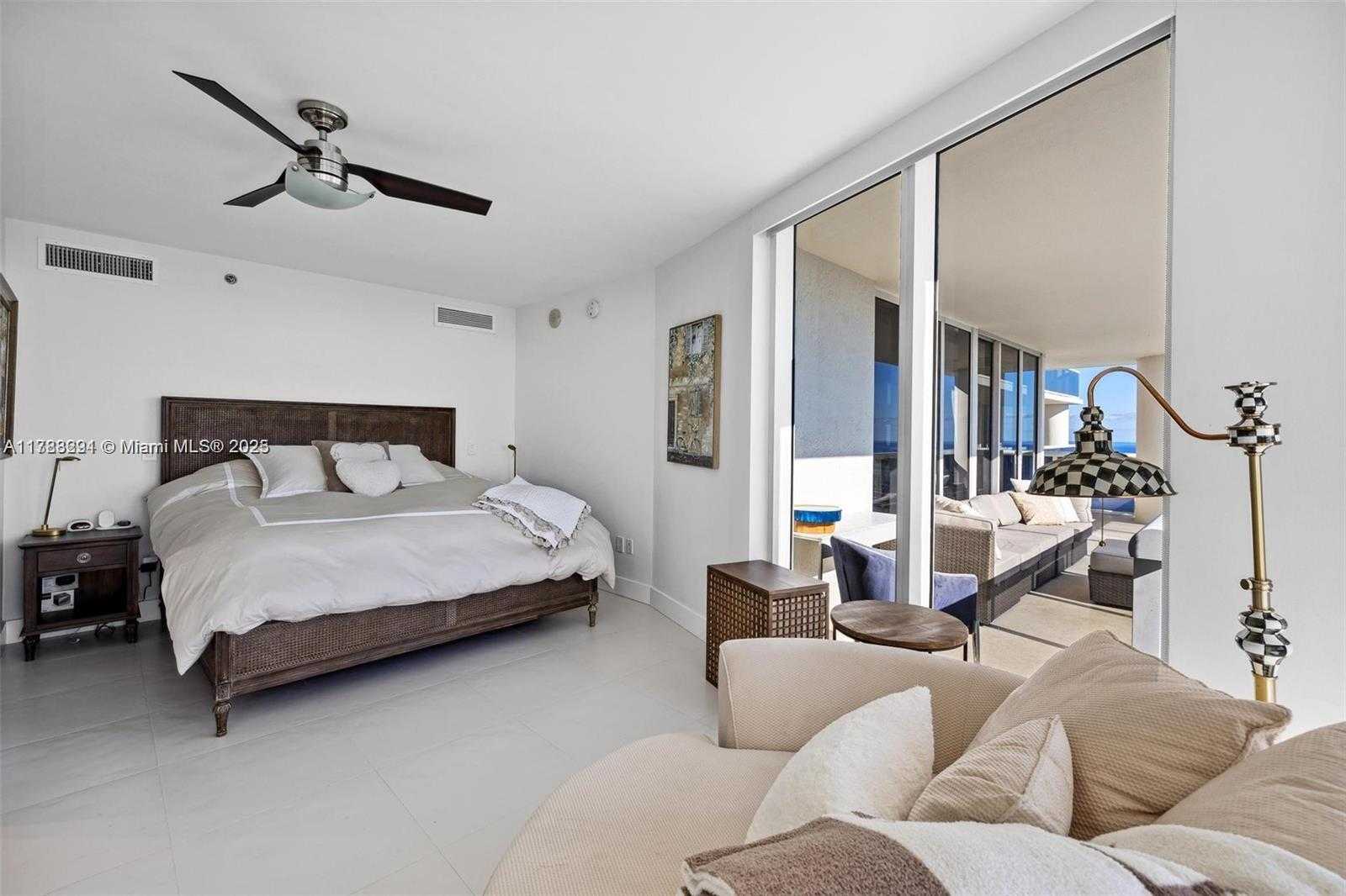 Small Image of 1850 SOUTH OCEAN DR #3605, Hallandale Beach Number 19