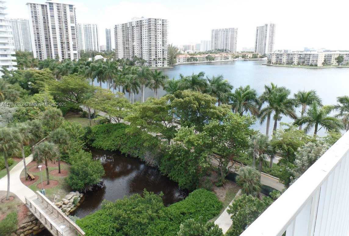 Small Image of 2801 NORTH EAST 183RD ST #714W, Aventura Number 25