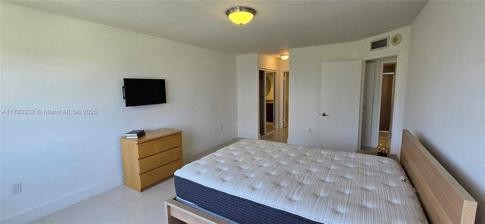 Small Image of 2801 NORTH EAST 183RD ST #714W, Aventura Number 5