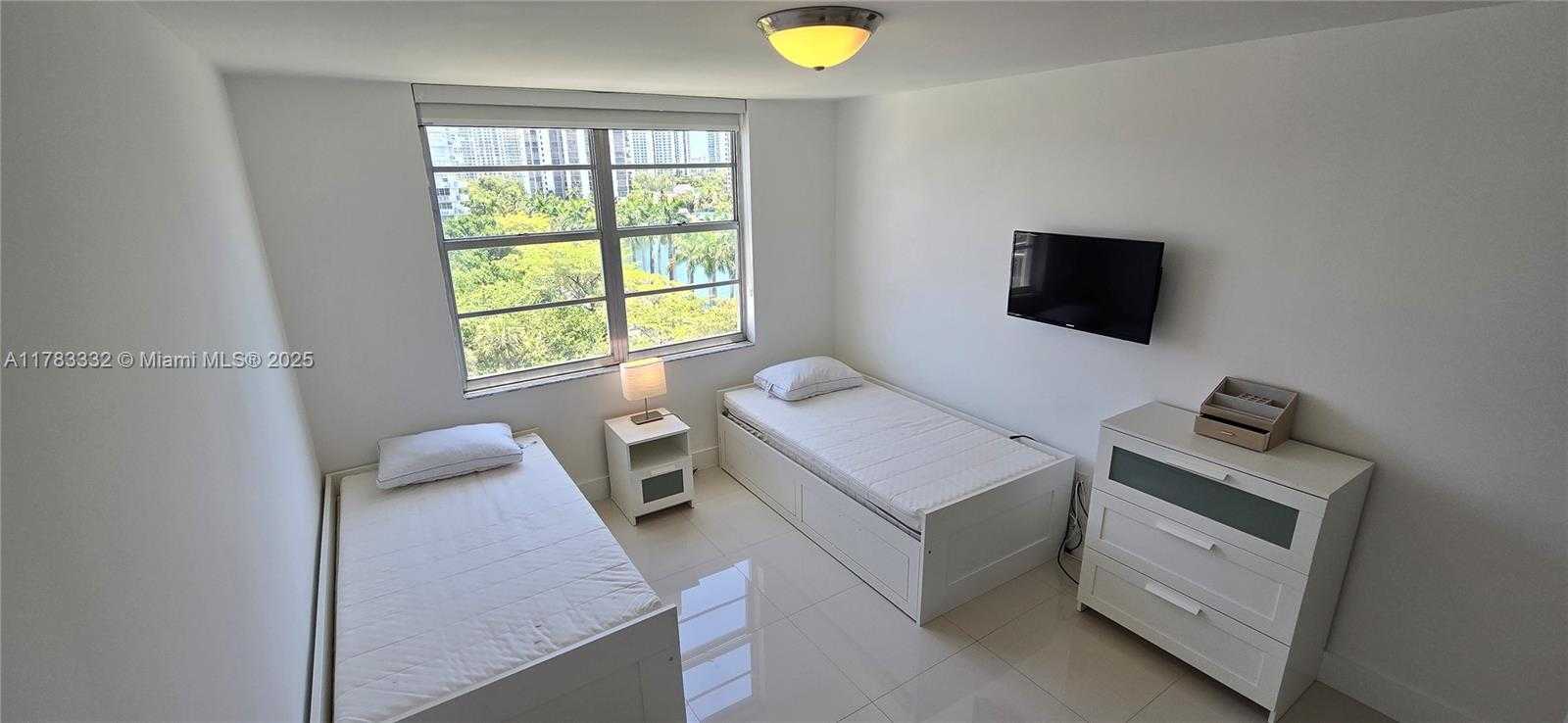 Small Image of 2801 NORTH EAST 183RD ST #714W, Aventura Number 9