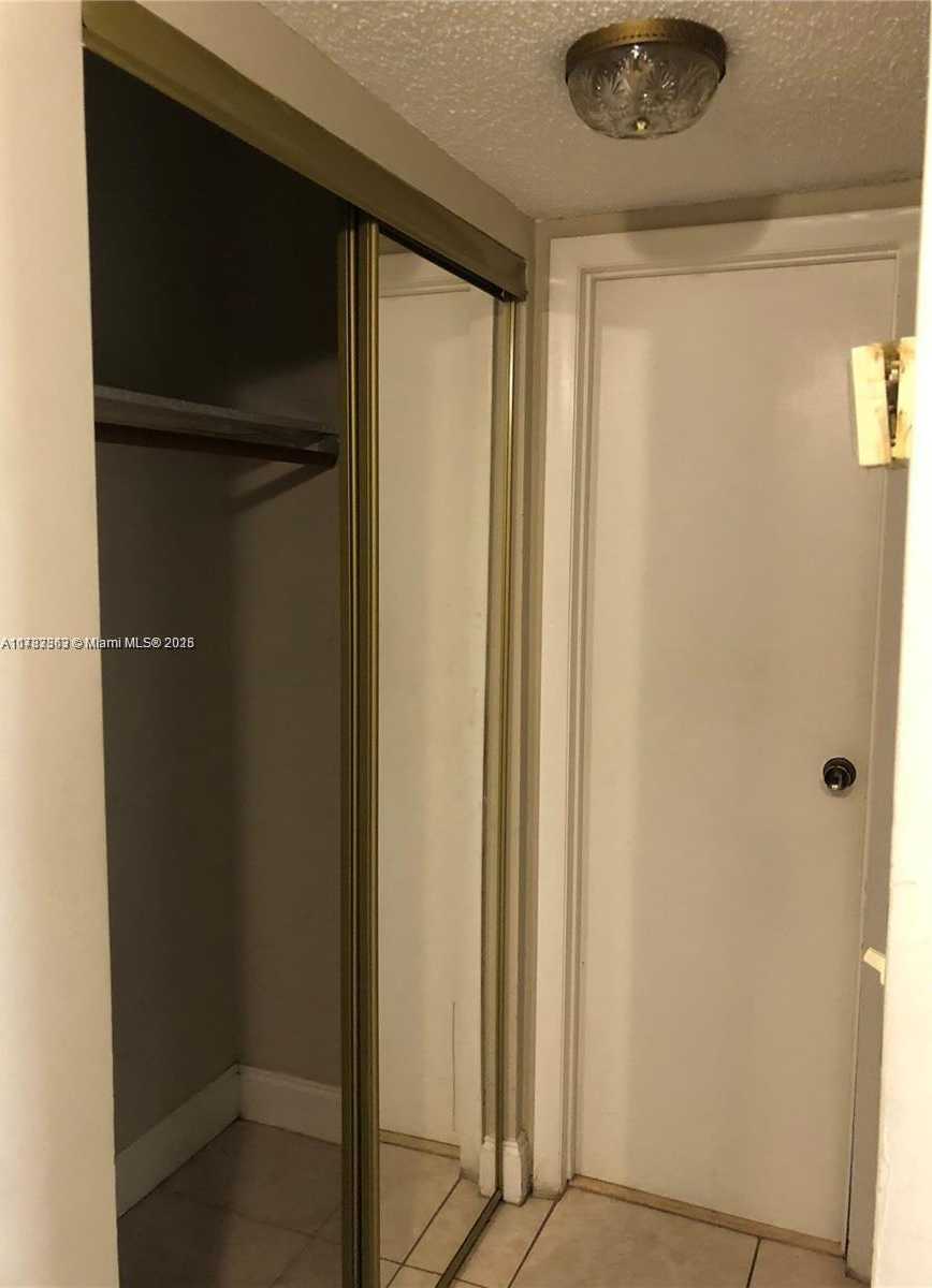 Small Image of 16465 NORTH EAST 22ND AVE #205, North Miami Beach Number 3