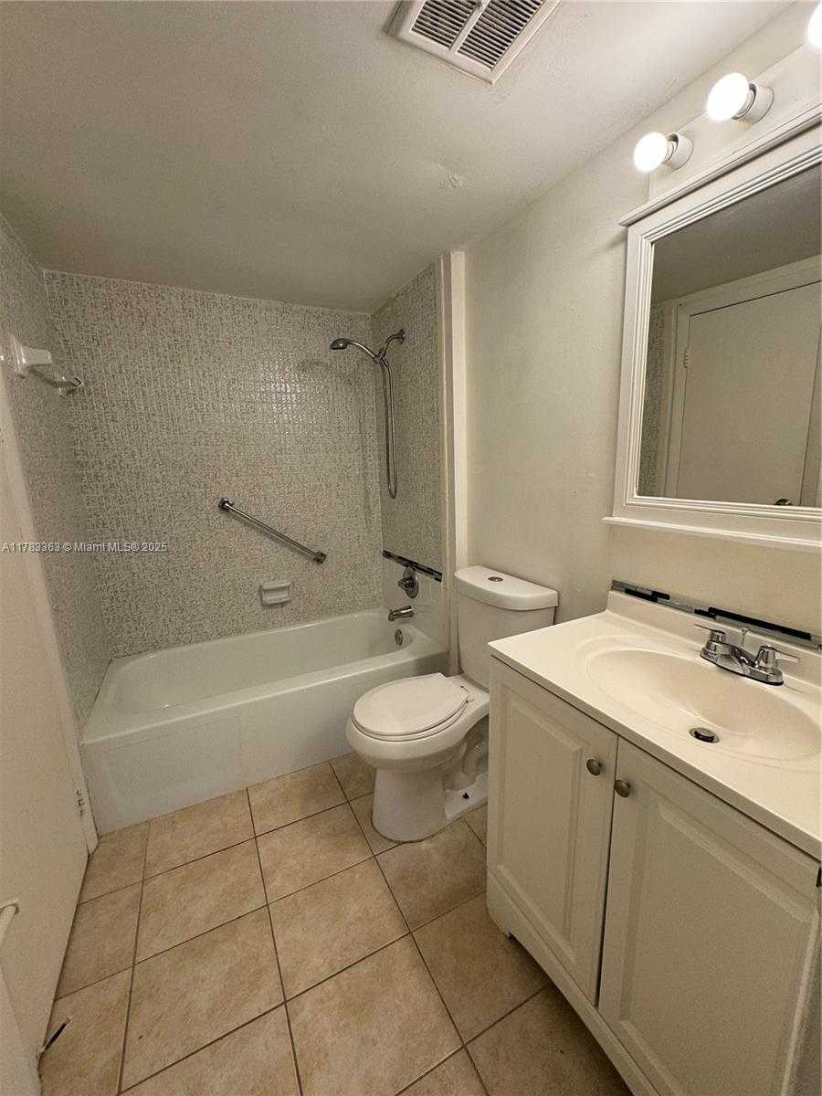 Small Image of 16465 NORTH EAST 22ND AVE #205, North Miami Beach Number 7