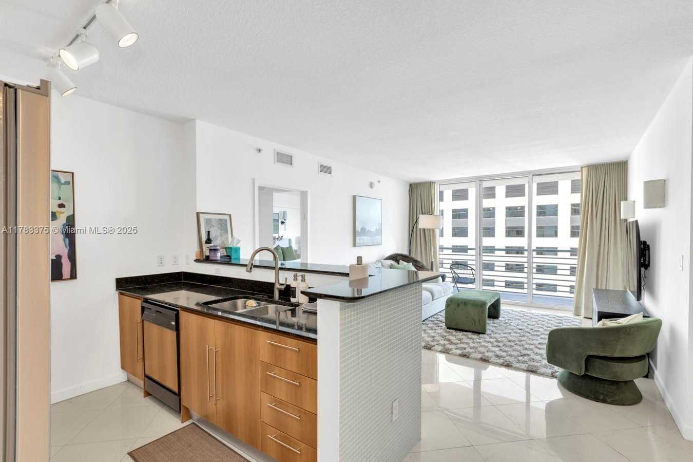 Small Image of 335 SOUTH BISCAYNE BL #3408, Miami Number 2