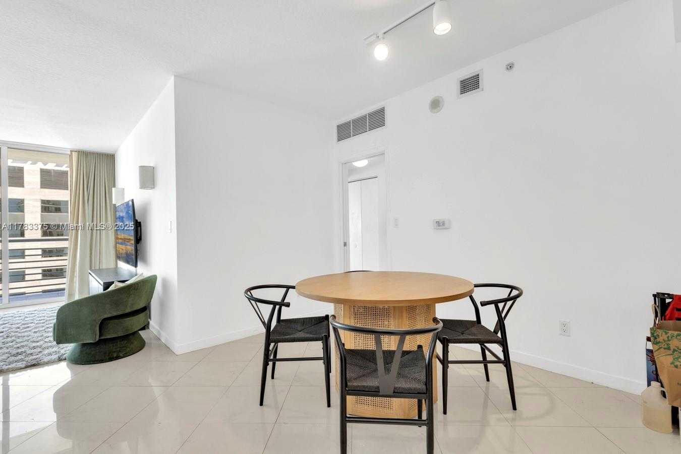 Small Image of 335 SOUTH BISCAYNE BL #3408, Miami Number 3