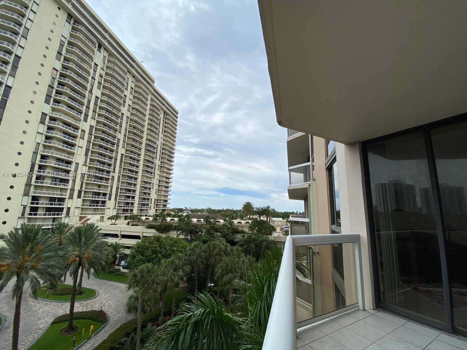 Small Image of 20185 EAST COUNTRY CLUB DR #509, Aventura Number 16
