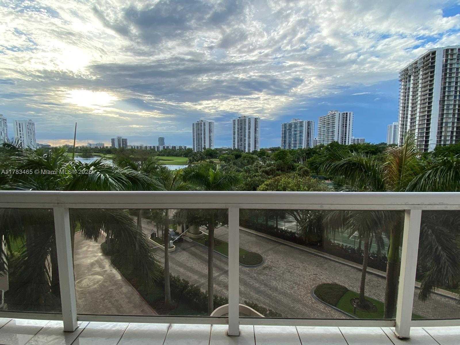 Small Image of 20185 EAST COUNTRY CLUB DR #509, Aventura Number 21