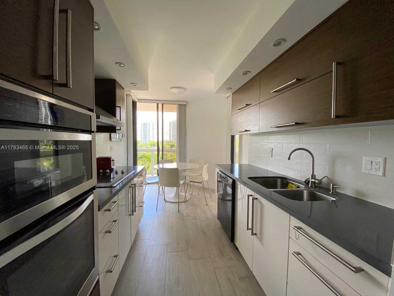 Small Image of 20185 EAST COUNTRY CLUB DR #509, Aventura Number 6