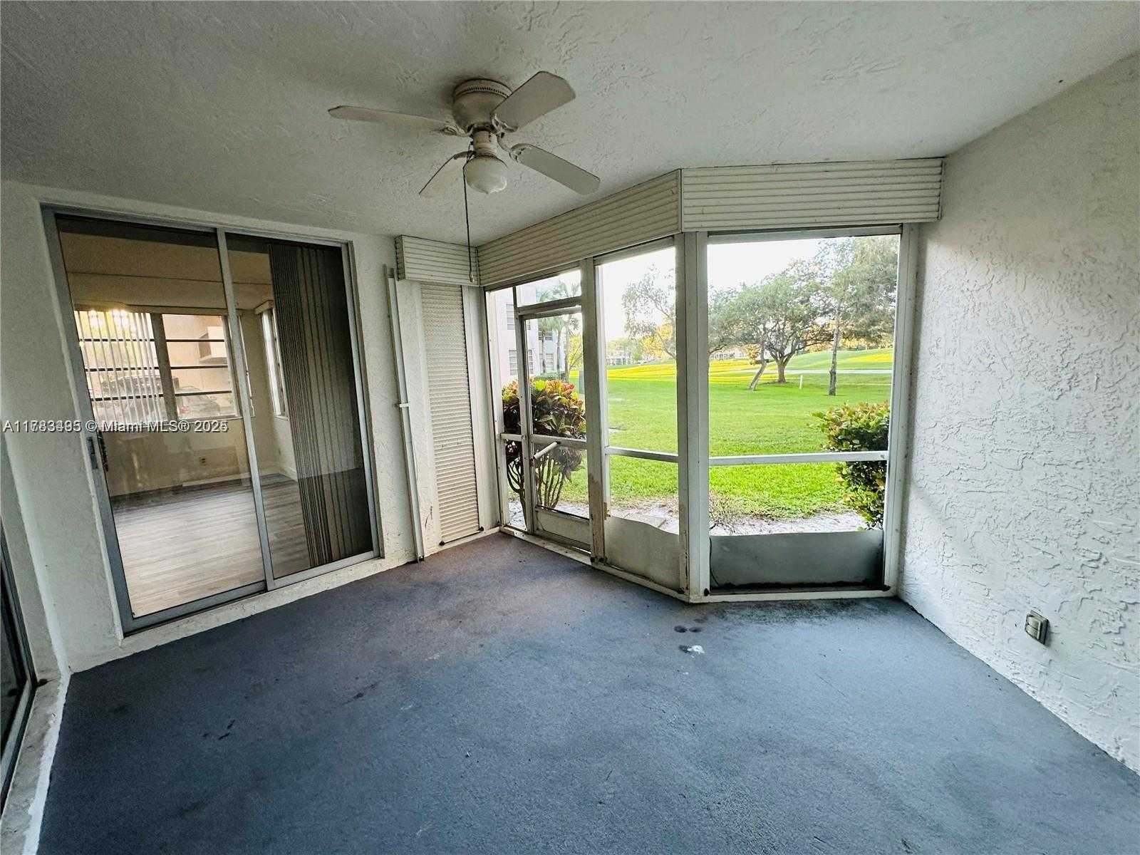 Small Image of 9501 SEAGRAPE DR #101, Davie Number 9