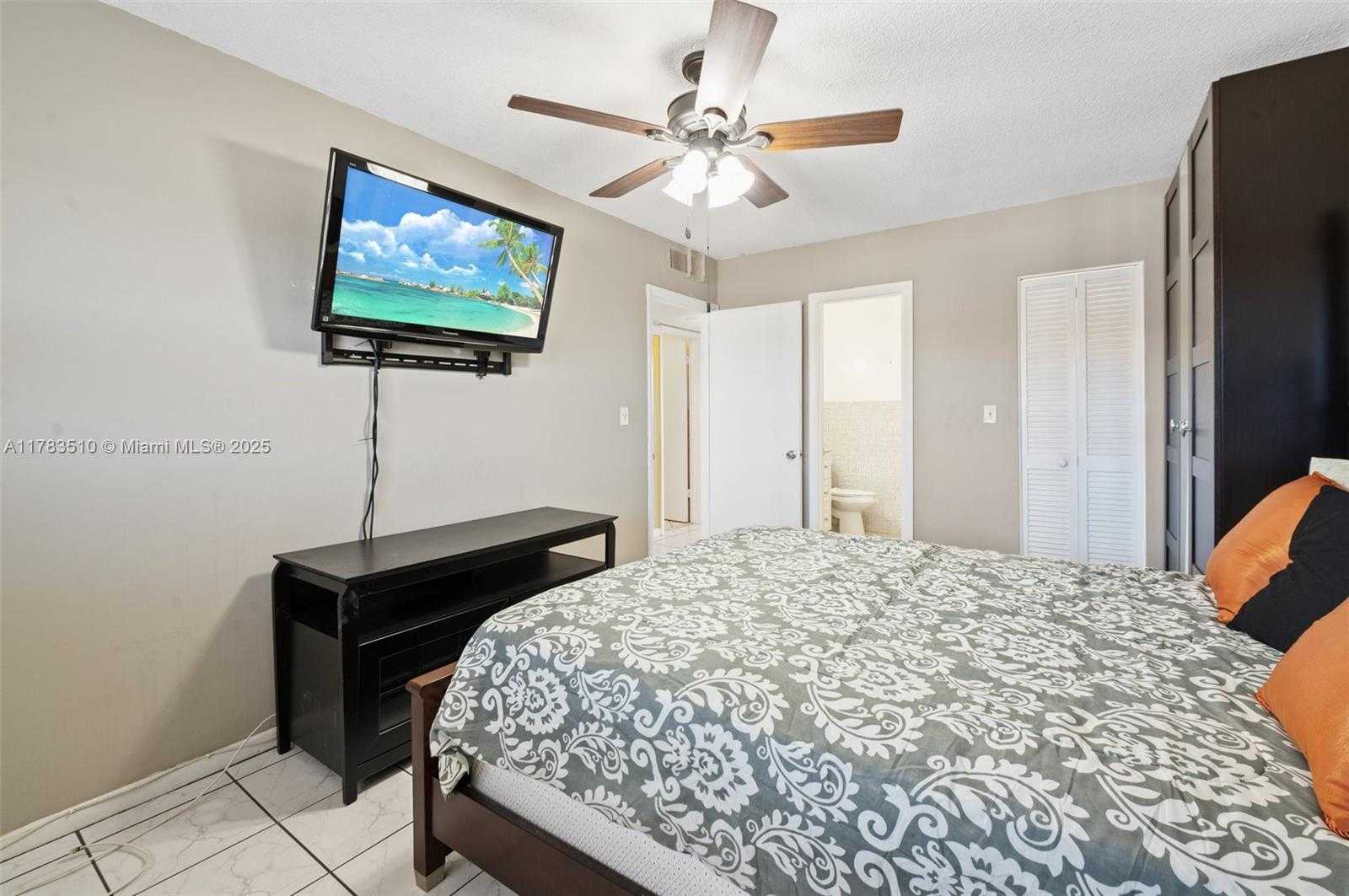 Small Image of 5300 WASHINGTON ST #G323, Hollywood Number 18
