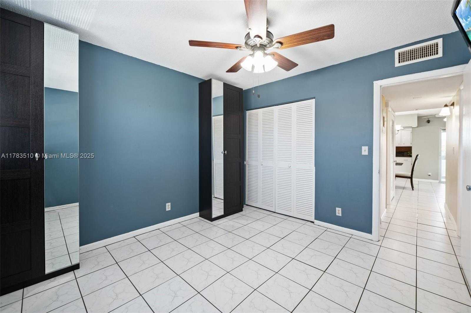 Small Image of 5300 WASHINGTON ST #G323, Hollywood Number 22