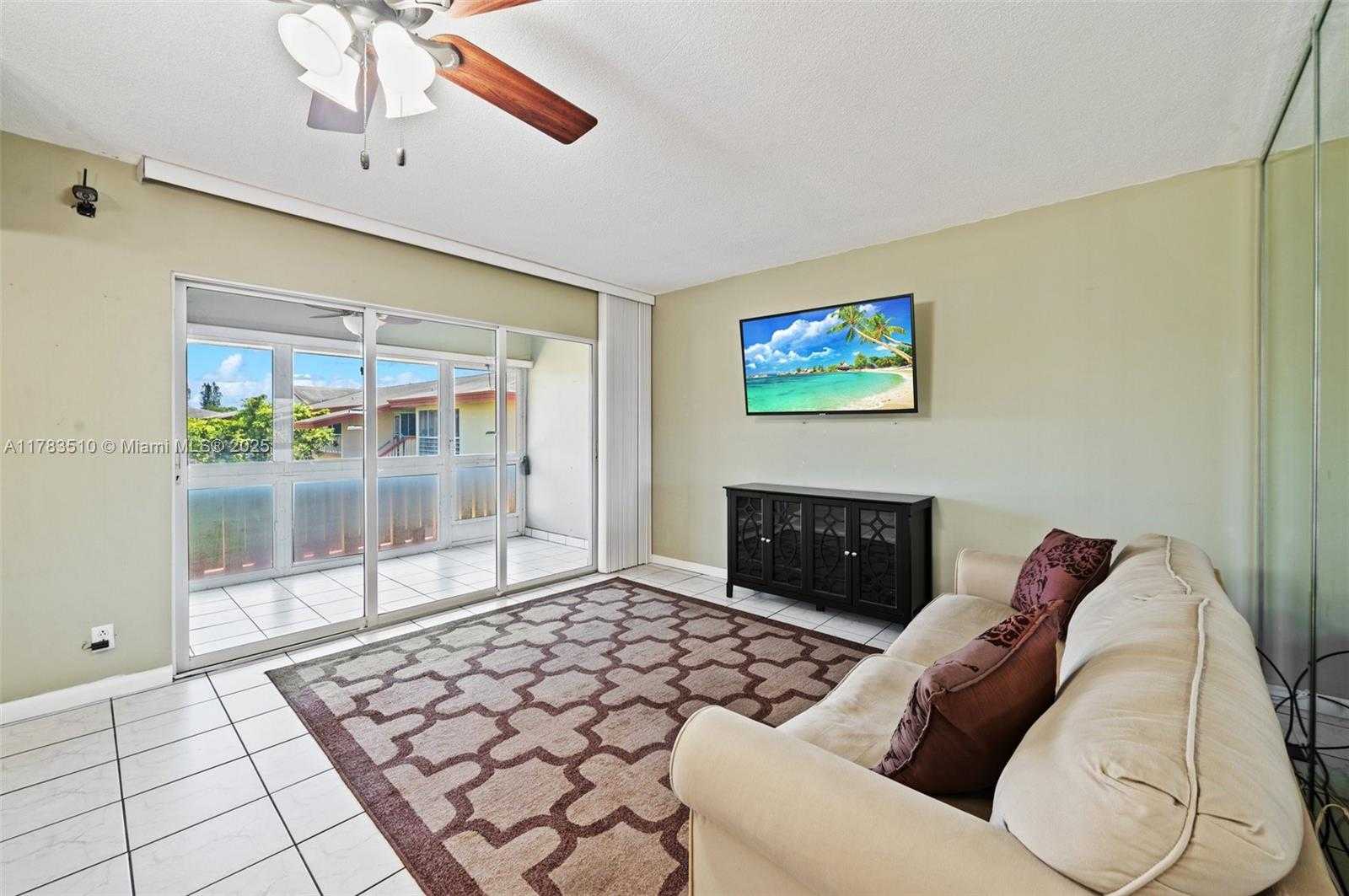 Small Image of 5300 WASHINGTON ST #G323, Hollywood Number 6