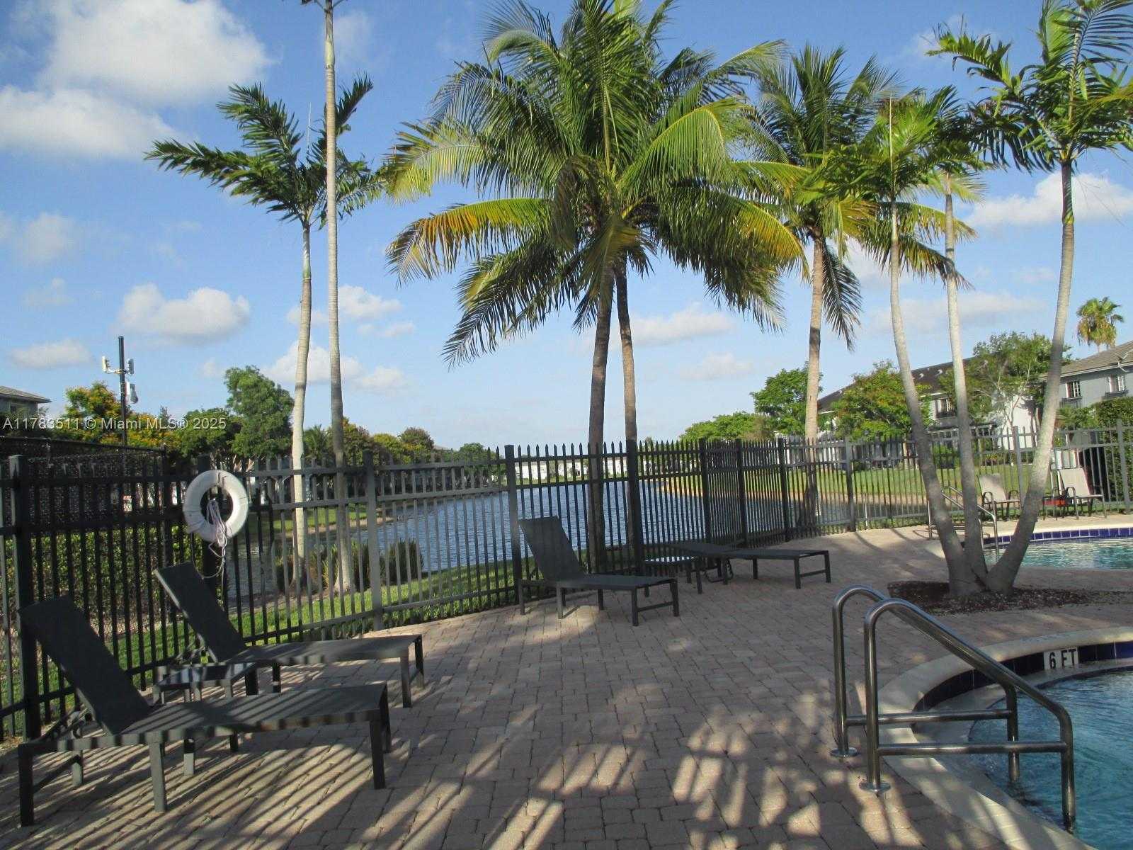 Small Image of Lauderhill Number 30