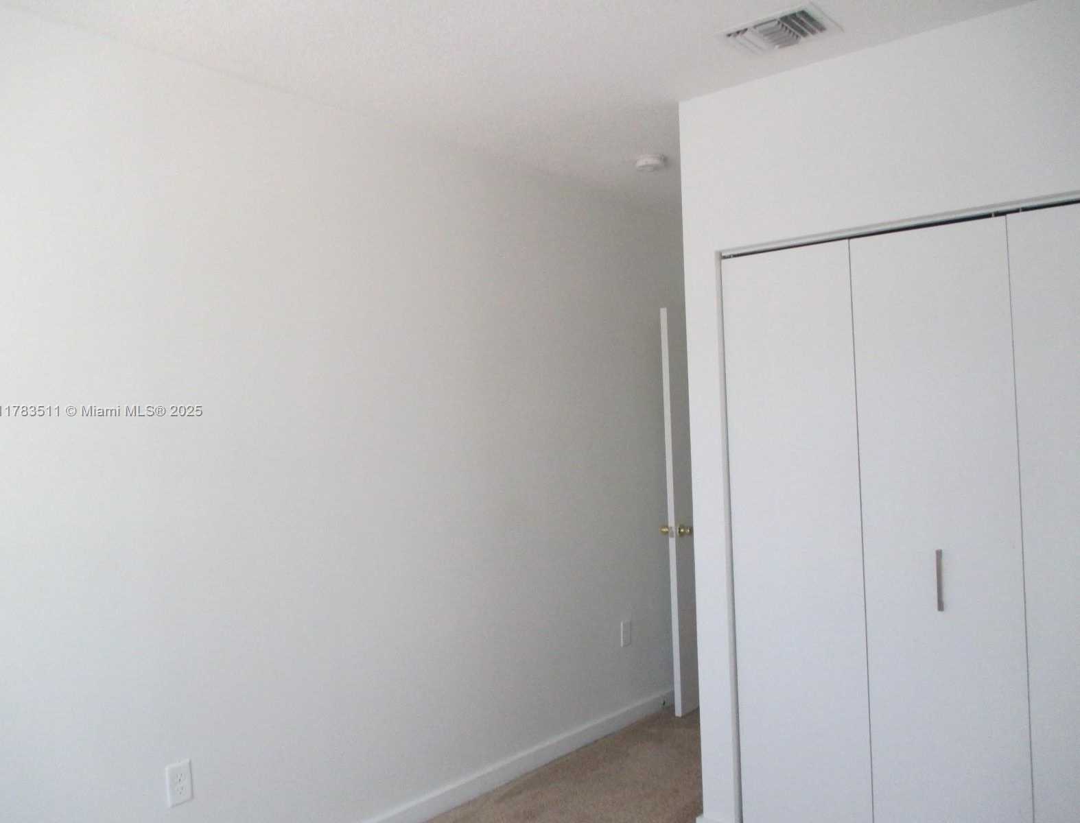 Small Image of Lauderhill Number 39