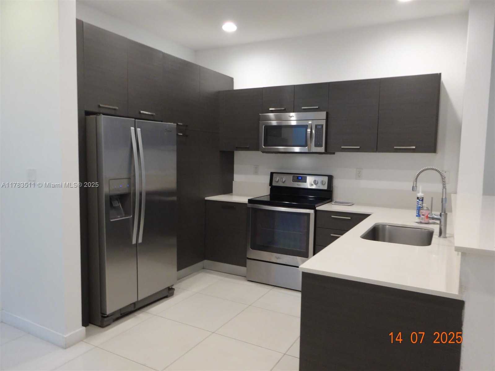 Small Image of Lauderhill Number 4
