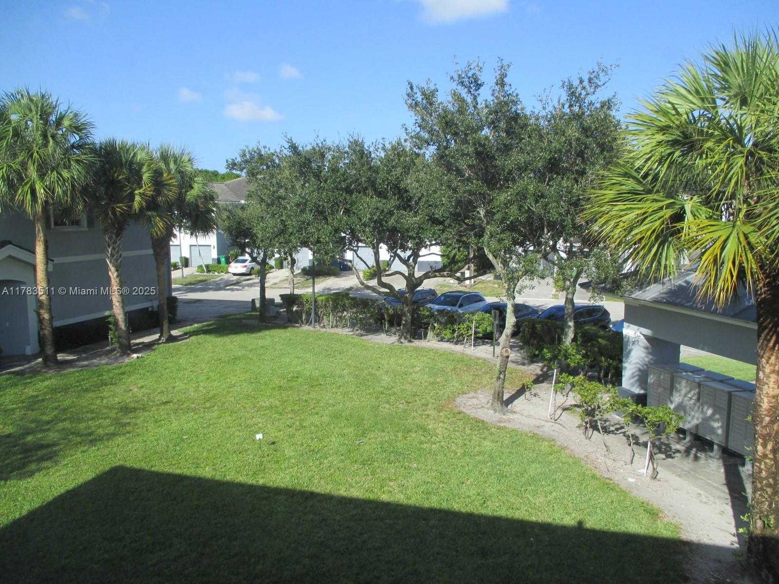 Small Image of Lauderhill Number 42