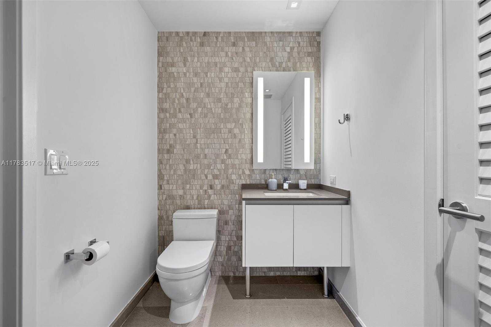 Small Image of 88 SOUTH WEST 7TH ST #809, Miami Number 22