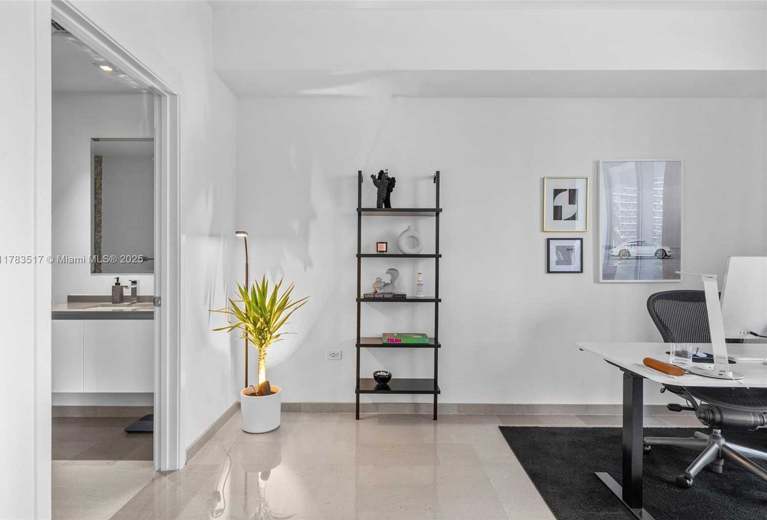 Small Image of 88 SOUTH WEST 7TH ST #809, Miami Number 25