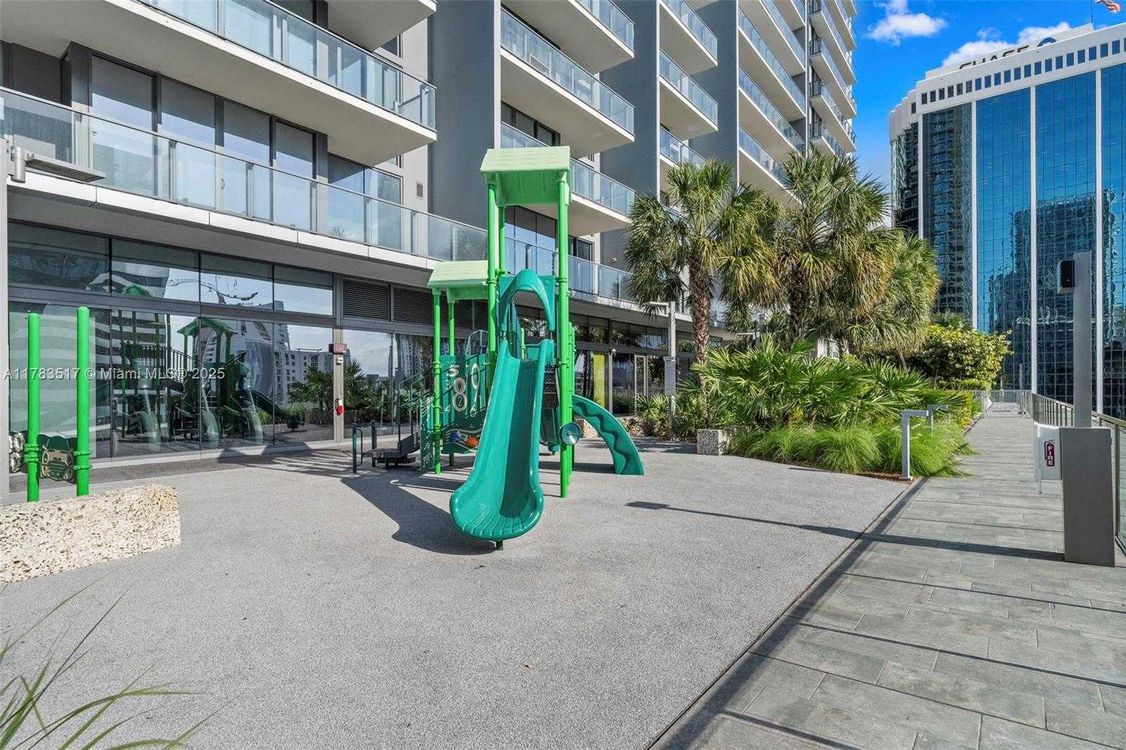 Small Image of 88 SOUTH WEST 7TH ST #809, Miami Number 40