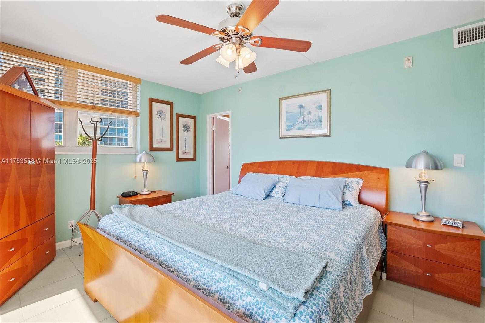 Small Image of 3001 SOUTH OCEAN DR #311, Hollywood Number 17
