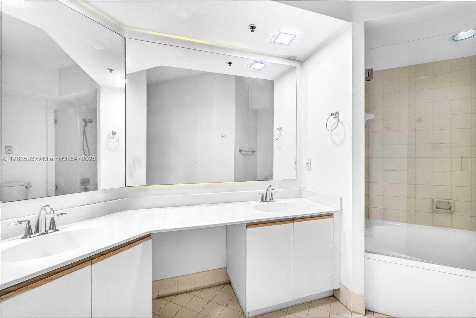 Small Image of 3245 NORTH EAST 184TH ST #13304, Aventura Number 12