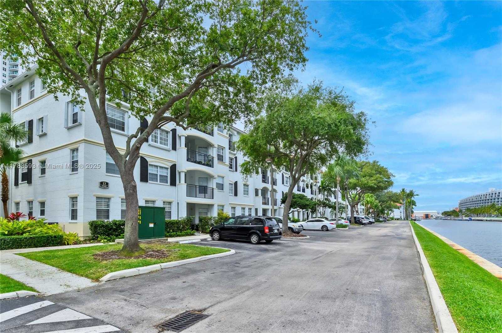 Small Image of 3245 NORTH EAST 184TH ST #13304, Aventura Number 28