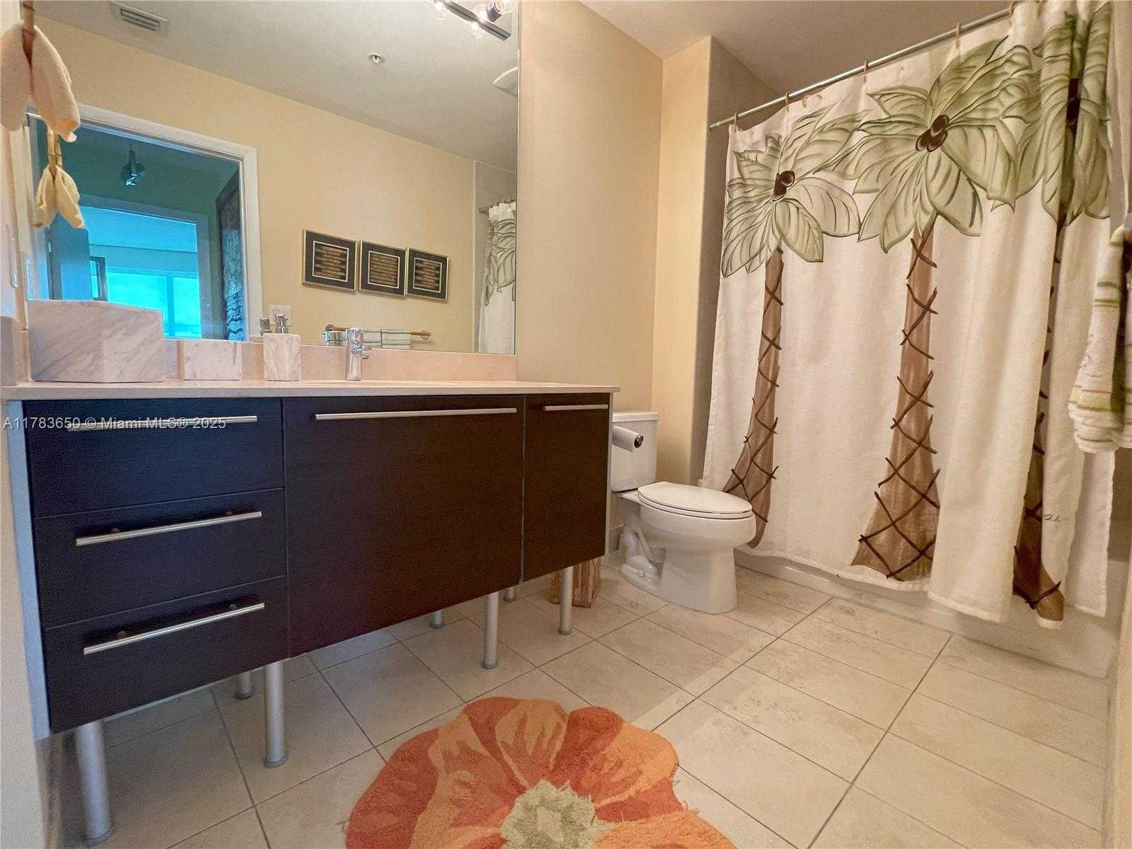 Small Image of 1900 NORTH BAYSHORE DR #2404, Miami Number 21