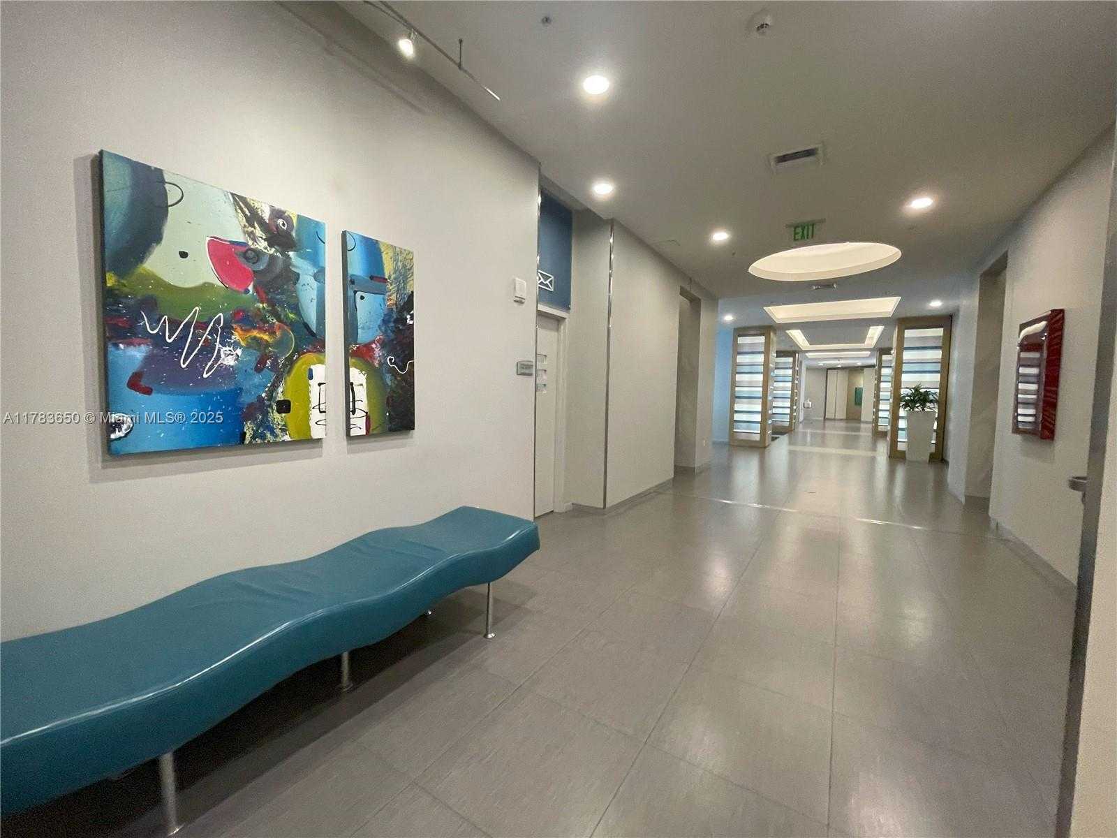 Small Image of 1900 NORTH BAYSHORE DR #2404, Miami Number 24