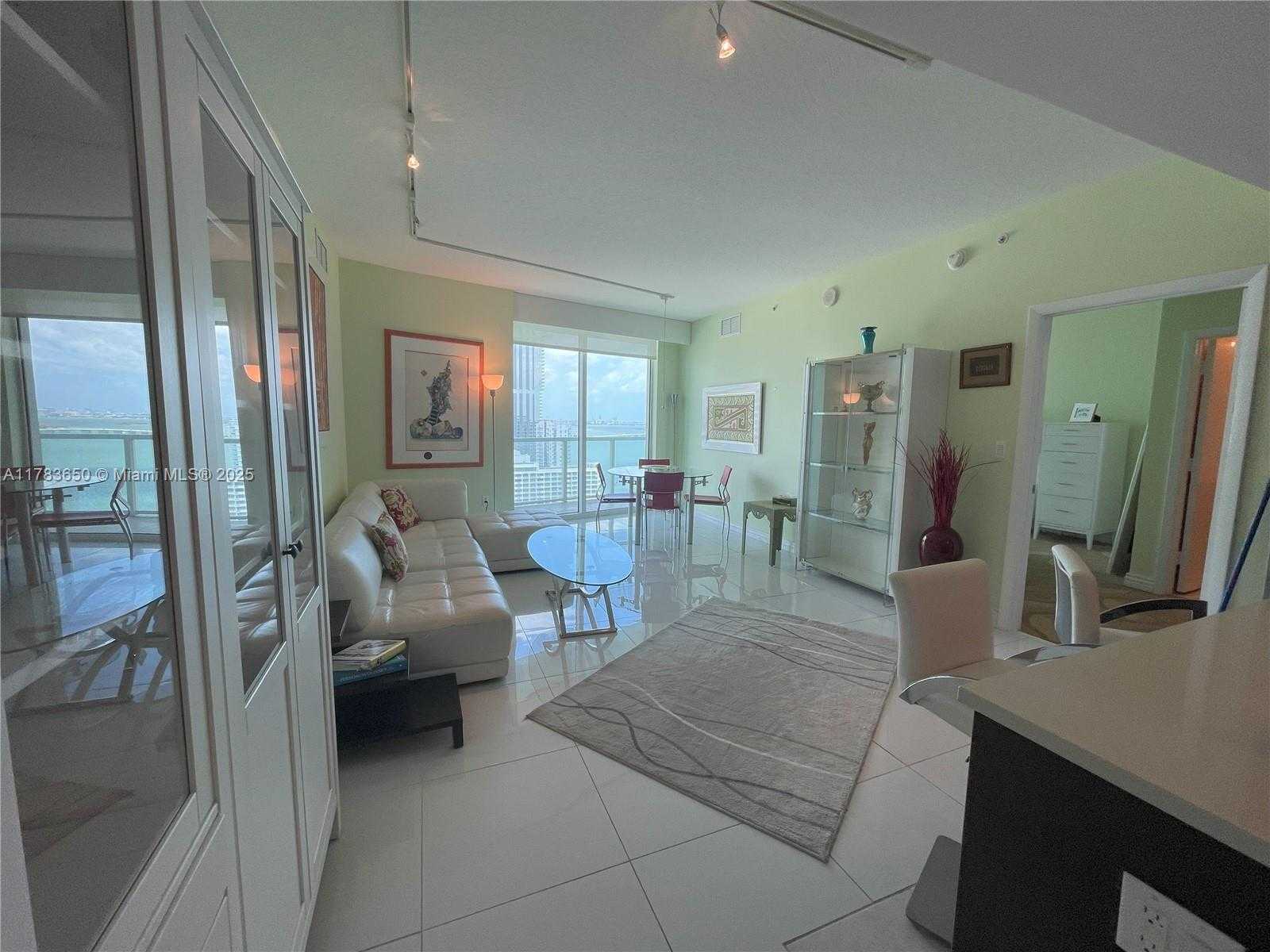 Small Image of 1900 NORTH BAYSHORE DR #2404, Miami Number 26