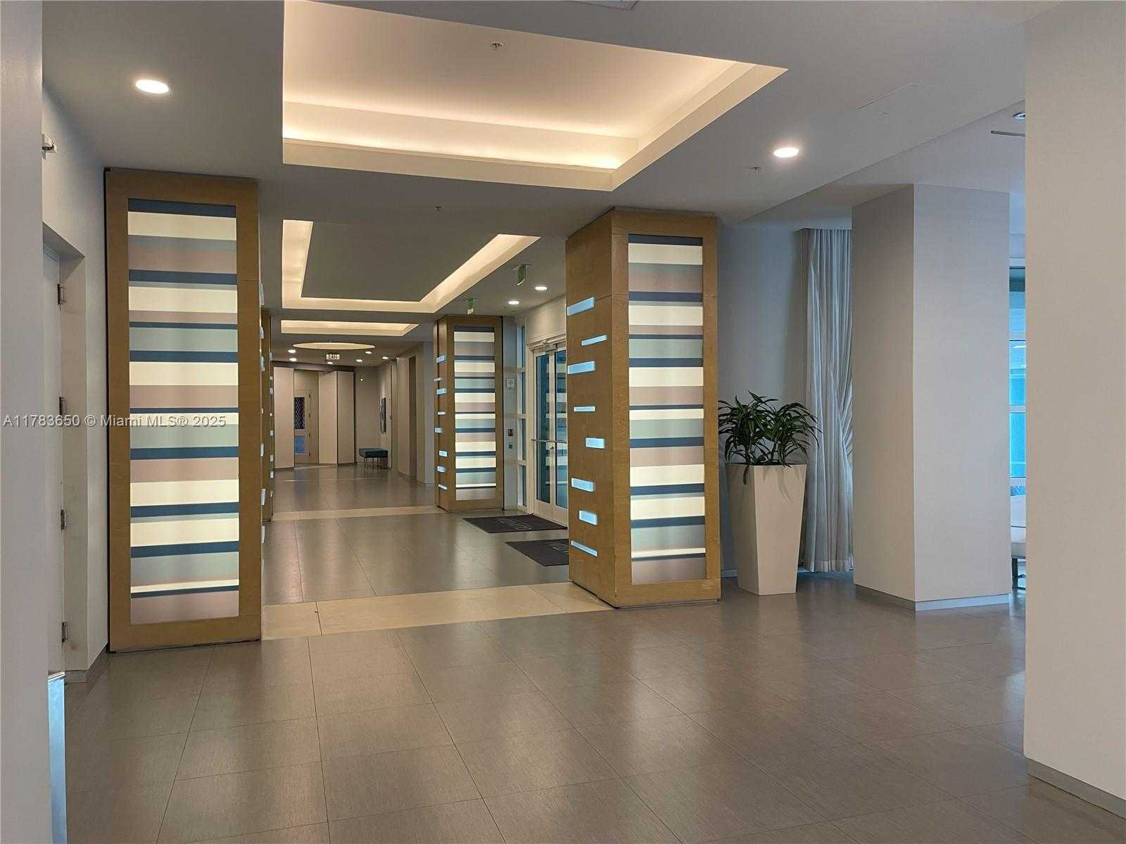 Small Image of 1900 NORTH BAYSHORE DR #2404, Miami Number 29