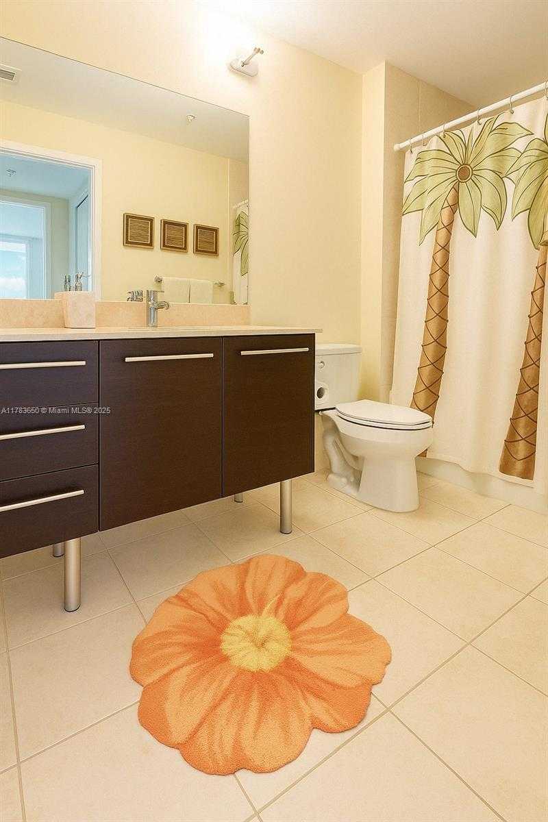 Small Image of 1900 NORTH BAYSHORE DR #2404, Miami Number 42