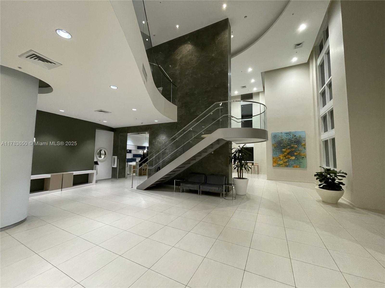 Small Image of 1900 NORTH BAYSHORE DR #2404, Miami Number 55