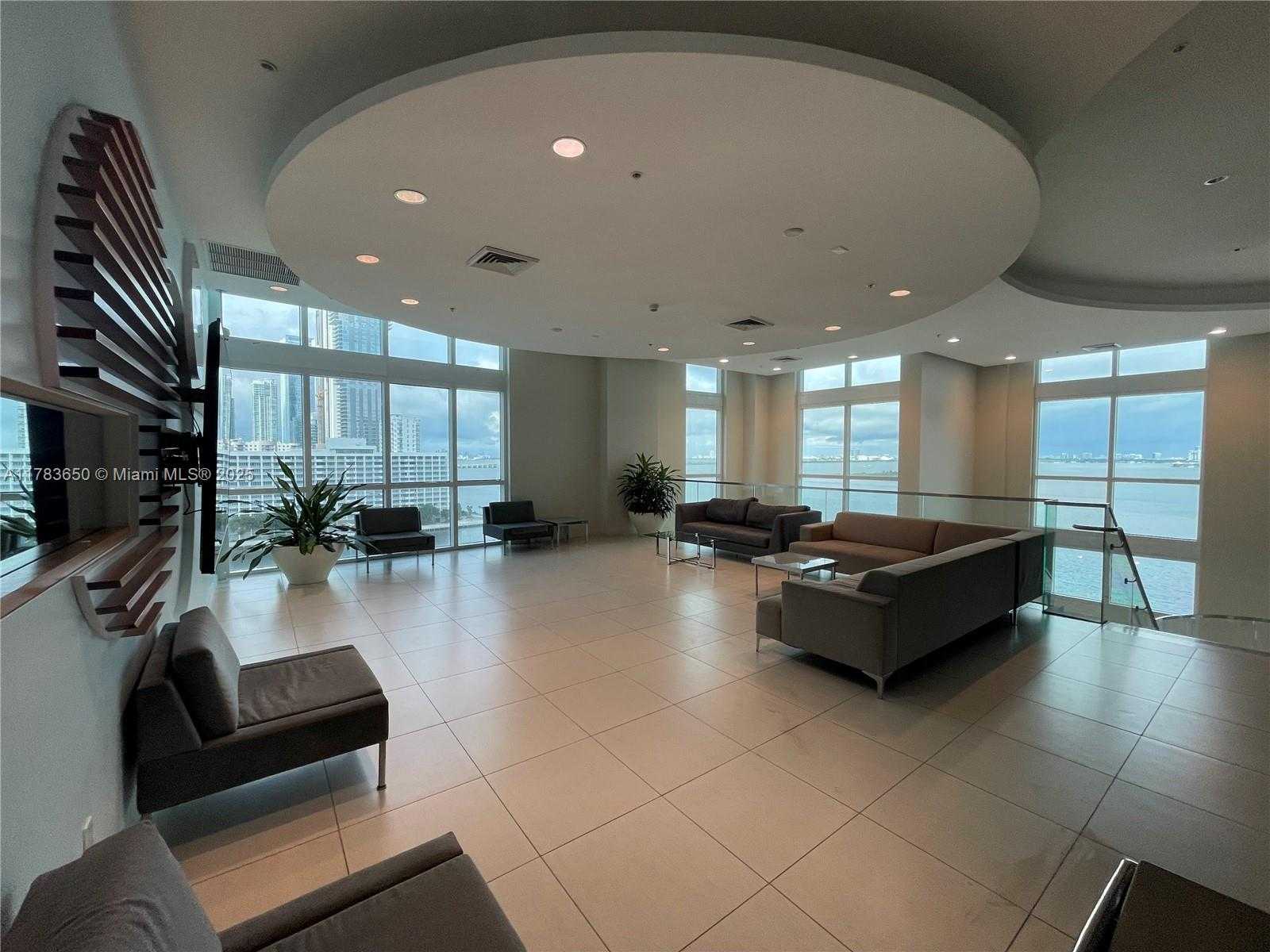 Small Image of 1900 NORTH BAYSHORE DR #2404, Miami Number 65