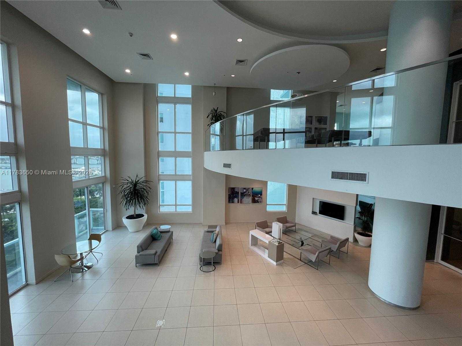 Small Image of 1900 NORTH BAYSHORE DR #2404, Miami Number 67