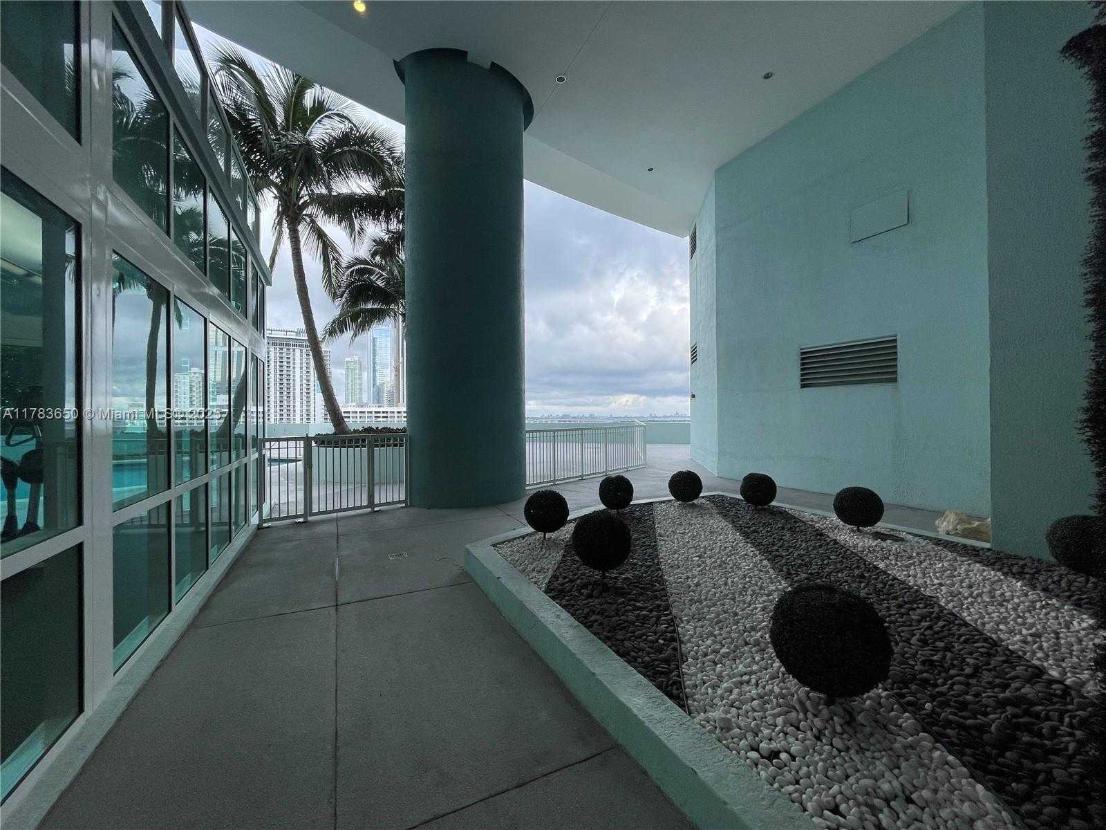 Small Image of 1900 NORTH BAYSHORE DR #2404, Miami Number 78
