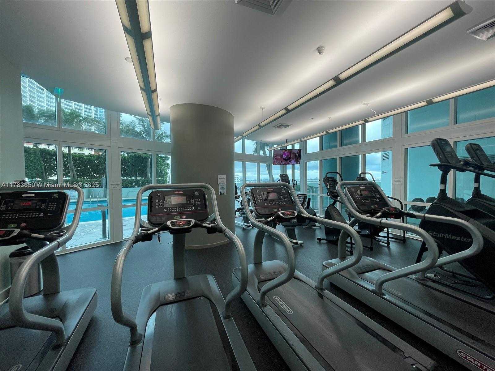 Small Image of 1900 NORTH BAYSHORE DR #2404, Miami Number 80
