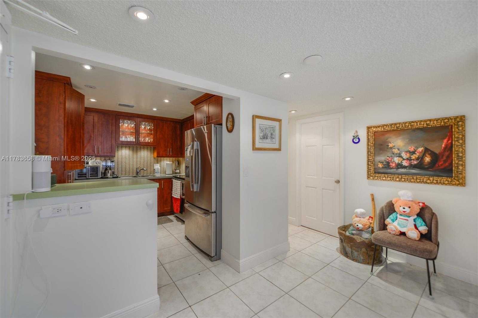 Small Image of 1950 SOUTH OCEAN DR #17E, Hallandale Beach Number 9