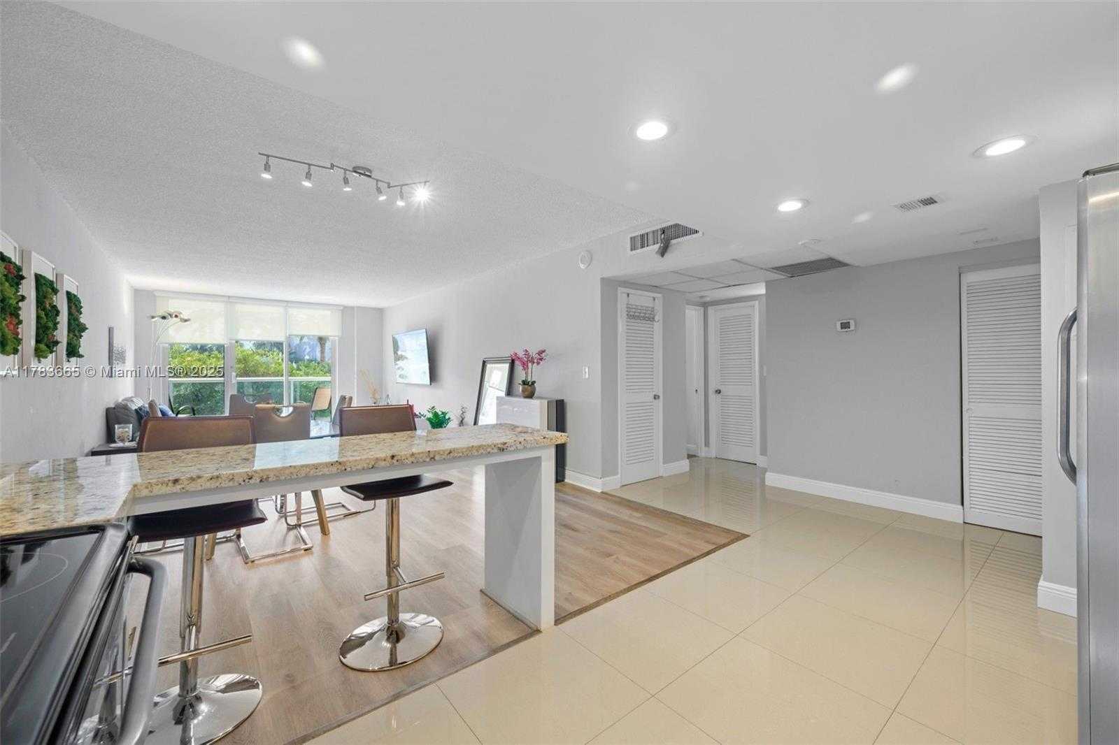 Small Image of 19370 COLLINS AVE #225, Sunny Isles Beach Number 3