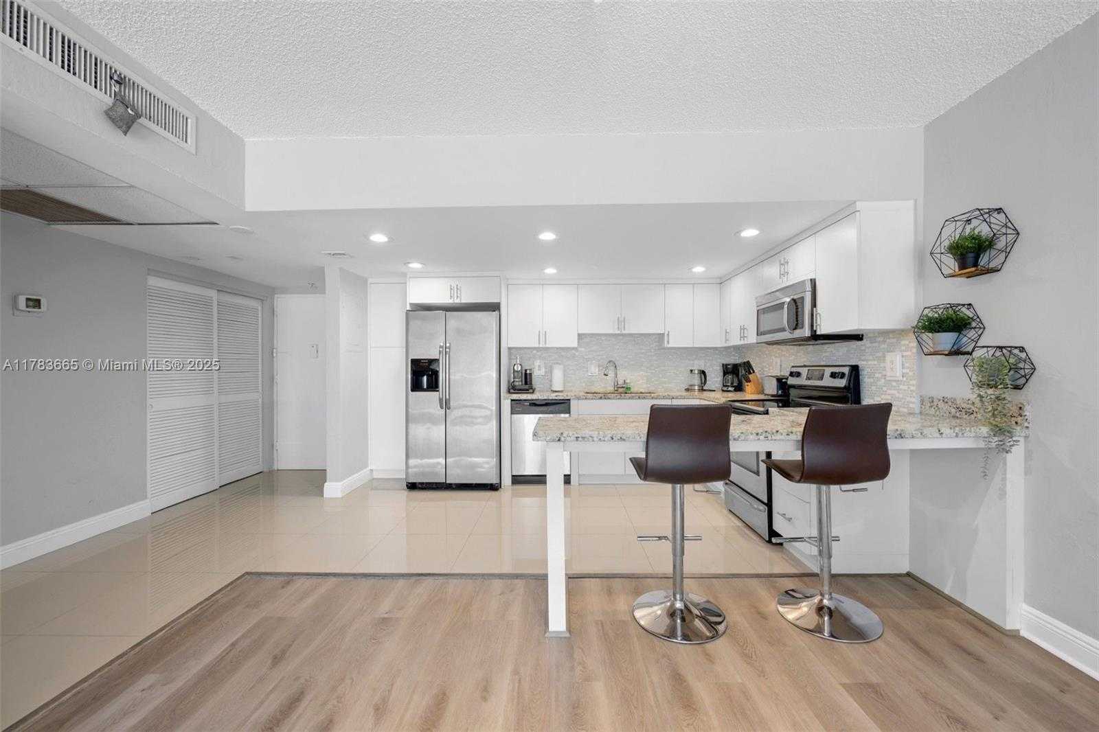 Small Image of 19370 COLLINS AVE #225, Sunny Isles Beach Number 6