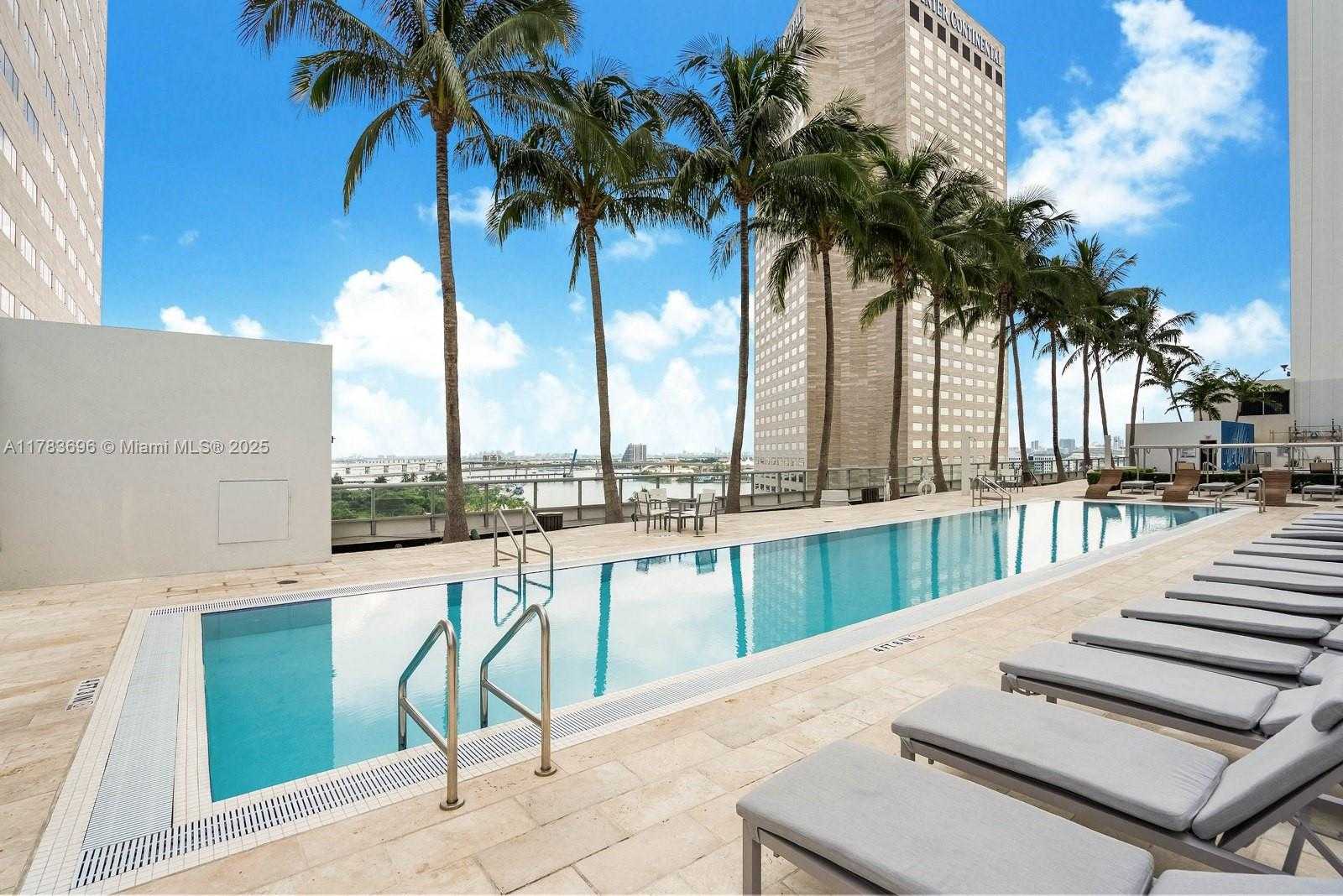 Small Image of 335 SOUTH BISCAYNE BLVD #2604, Miami Number 16