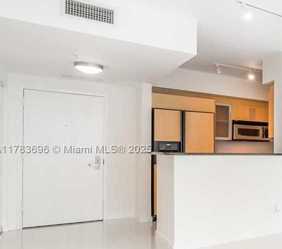 Small Image of 335 SOUTH BISCAYNE BLVD #2604, Miami Number 7