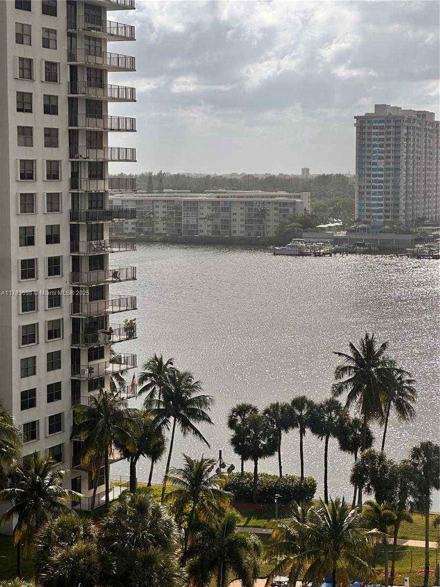 Small Image of 18181 NORTH EAST 31ST CT #1108, Aventura Number 2