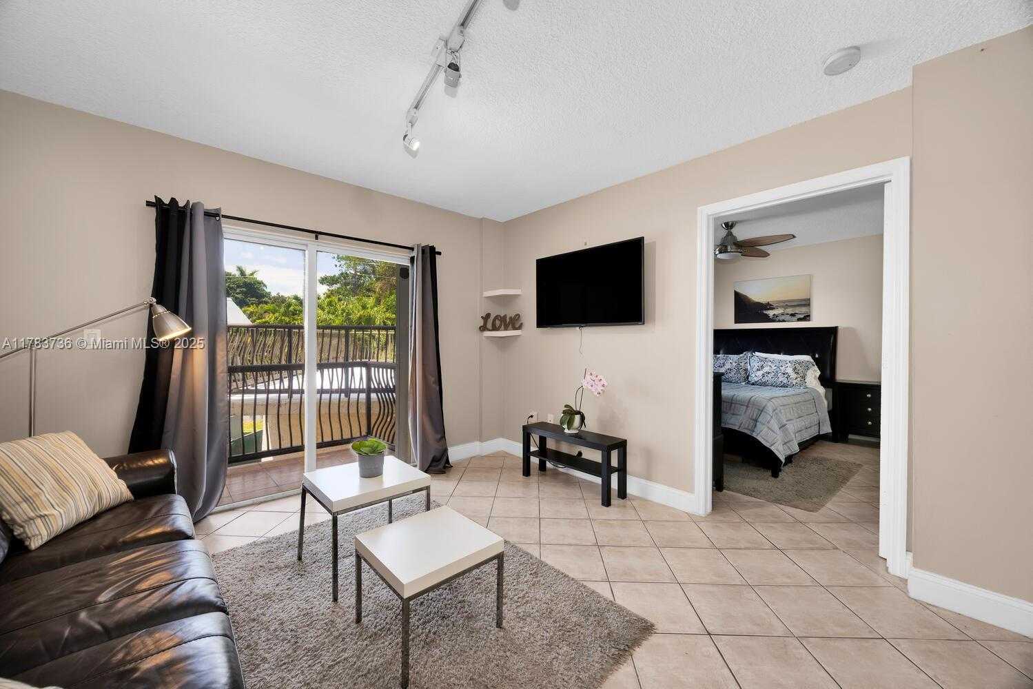 Small Image of 1918 BRICKELL AVE #204, Miami Number 11