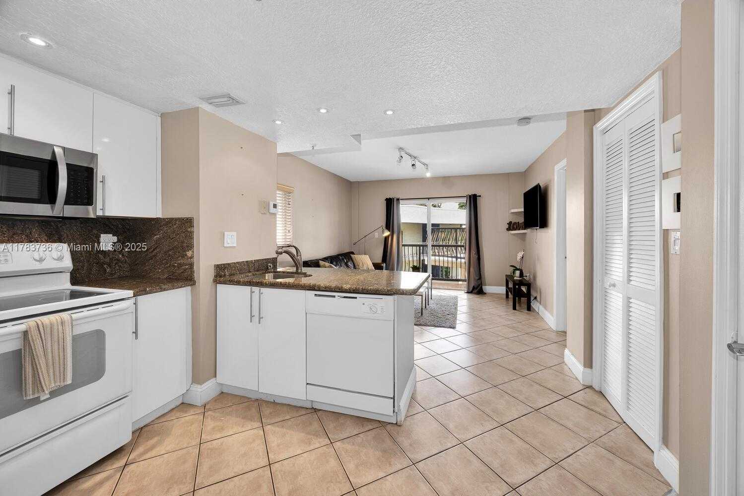 Small Image of 1918 BRICKELL AVE #204, Miami Number 14