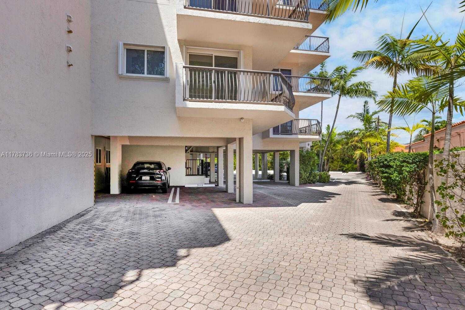 Small Image of 1918 BRICKELL AVE #204, Miami Number 8