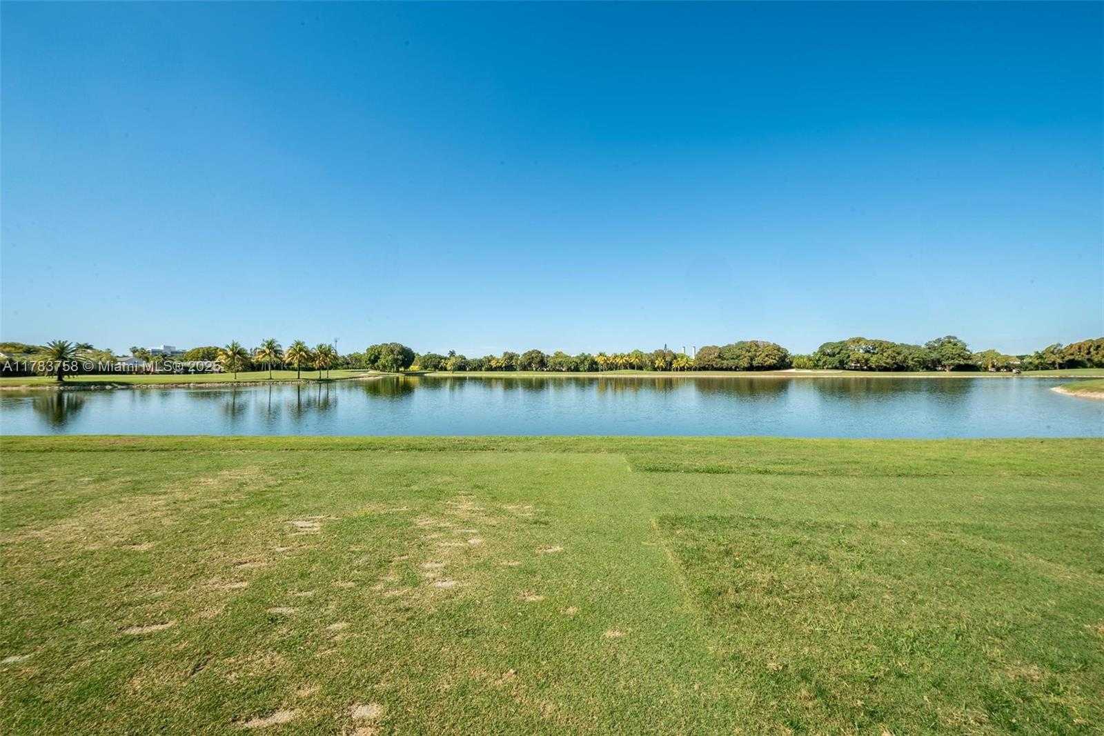 Small Image of 9909 NORTH WEST 52ND LN, Doral Number 23